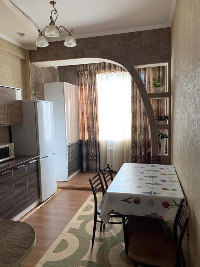 Bishkek, Promenade Leilighet Eksteriør bilde